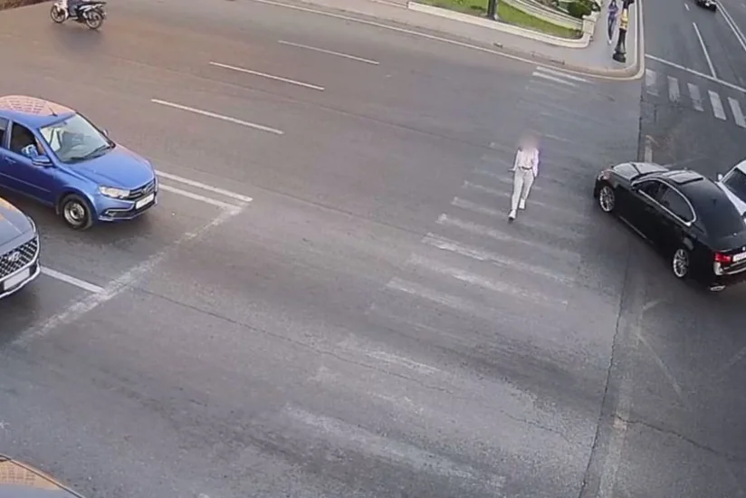 Опубликованы кадры тяжелого ДТП на пешеходном переходе в Баку