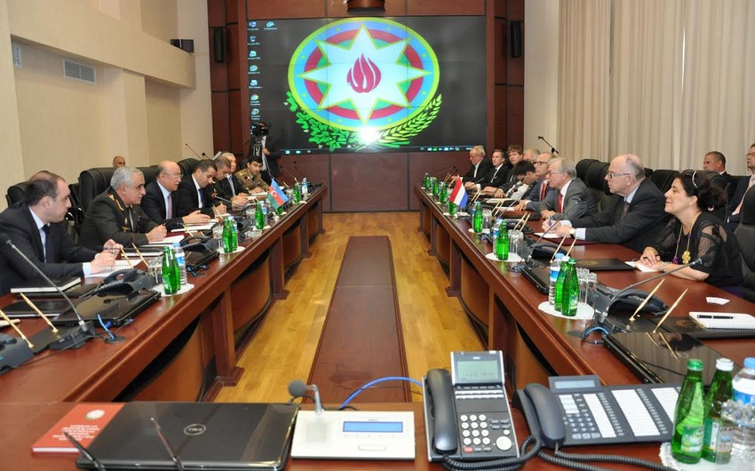 ​Kəmaləddin Heydərov Maastrixt Menecment Məktəbinin prezidenti ilə görüşüb