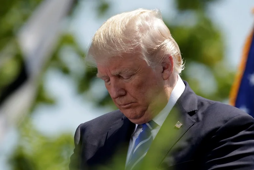 Рейтинг одобрения Трампа снизился до рекордных показателей