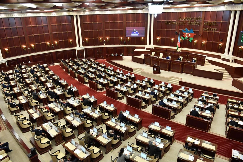 Azerbaijani parliament may mull new draft law on political parties