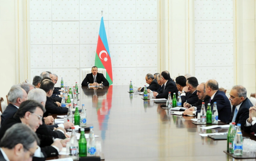 İlham Əliyev: “2015-ci il dünya üçün asan il olmayacaq” – YENİLƏNİB-2