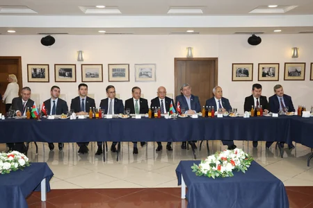 Ankarada Qərbi Azərbaycana qayıdışla bağlı məsələ müzakirə olunub