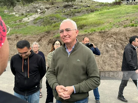 Swedish travelers view restoration work in Lachin