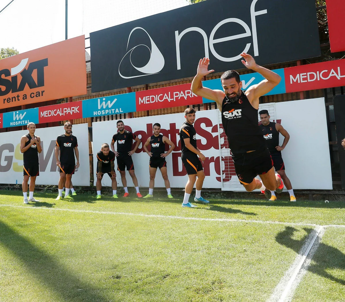 Qalatasaray Bakıya gətirmədiyi futbolçunu göndərmək istəyir