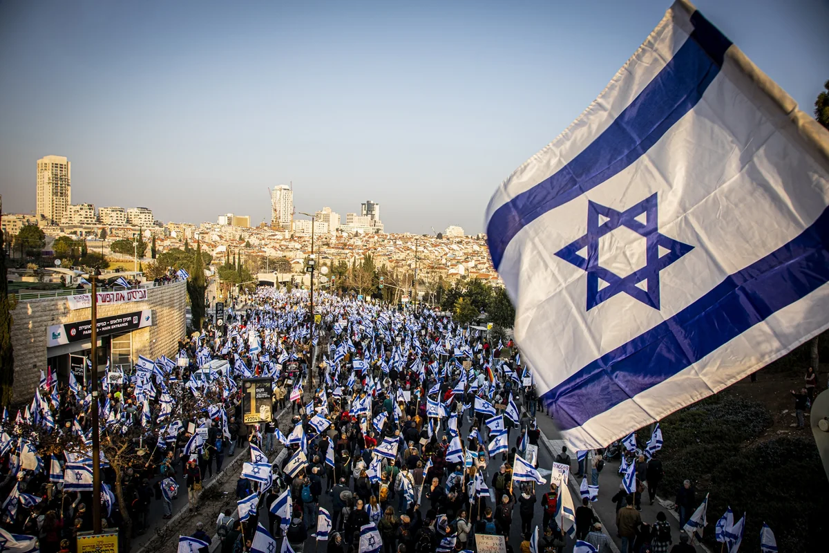 28% of Israelis considering leaving their country amid judicial upheaval — poll