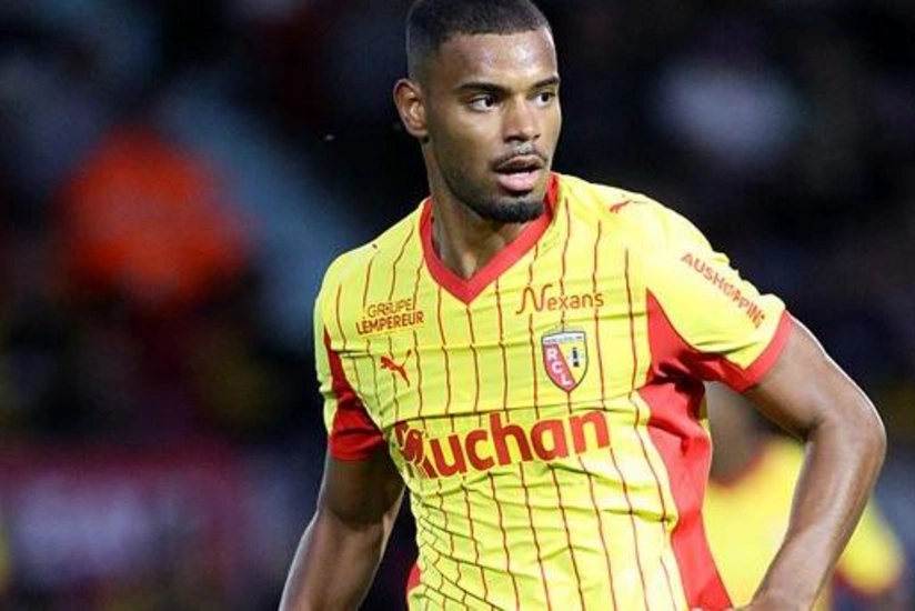 İtaliya çempionu fransalı yarımmüdafiəçi üçün rəsmi təklif göndərib