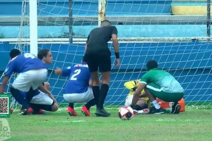 Braziliyada futbol matçı zamanı atışma baş verib