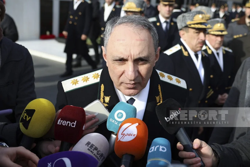 Генпрокурор: Рассматривается несколько версий причины пожара в мебельном цехе в Баку