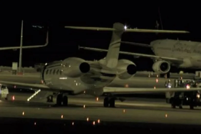 Частный самолет Романа Абрамовича приземлился в Стамбуле