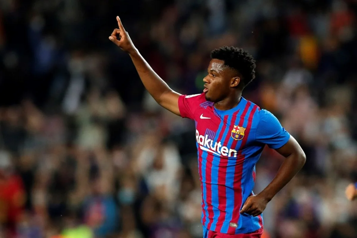 Barselona gənc hücumçusu ilə uzunmüddətli müqavilə imzalayıb