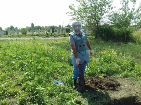 Tərtər, Füzuli rayonlarında partlamamış top və raket mərmiləri aşkarlanıb - FOTO