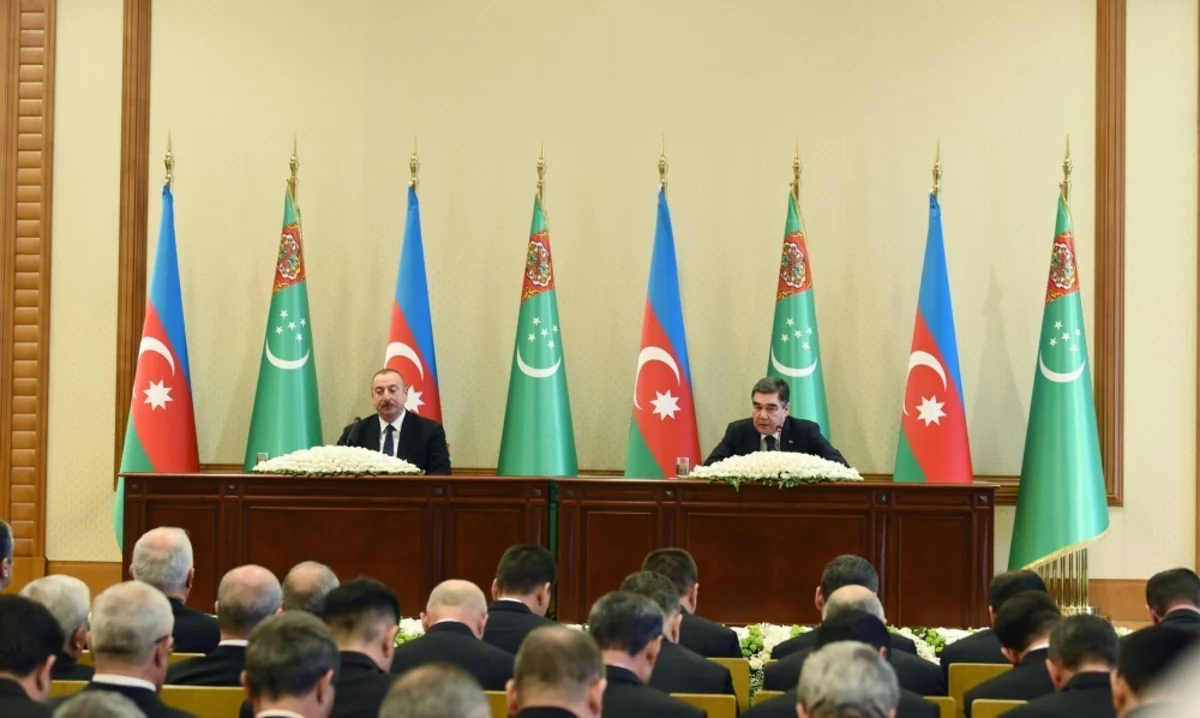 Azerbaijani, Turkmen presidents make press statements