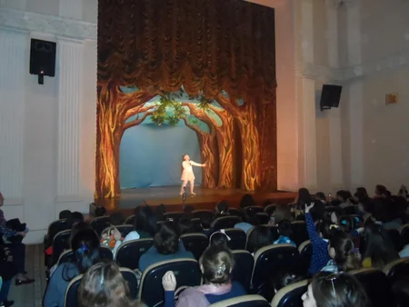 Kukla Teatrında Beynəlxalq Autizm Günü münasibəti ilə tədbir-tamaşa göstərilib