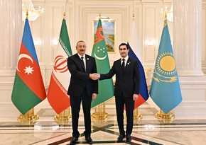 Состоялась встреча президентов Азербайджана и Туркменистана