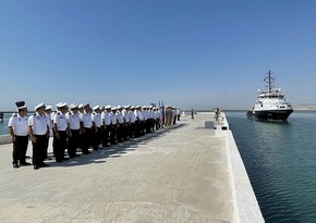 Russian warships arrive in Baku