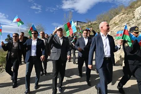Elm və Təhsil, Müdafiə nazirlikləri birgə Laçında “Bayraq yürüşü” keçirib