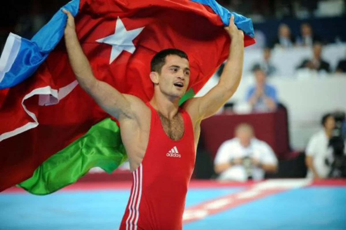 ​Rövşən Bayramov Yay Olimpiya Oyunlarının ¼ finalına yüksəlib
