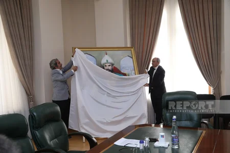 Rəvanqulu Xanın portreti Qərbi Azərbaycan İcmasına hədiyyə edilib