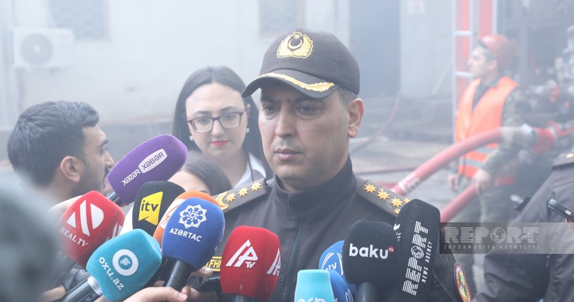 FHN rəsmisi: Yanğın baş verən əraziyə yaxın yaşayış binalarından sakinlər təxliyə edilib