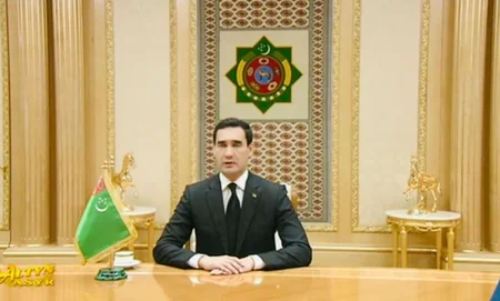 Azərbaycan səfiri etimadnaməsini Türkmənistan Prezidentinə təqdim edib