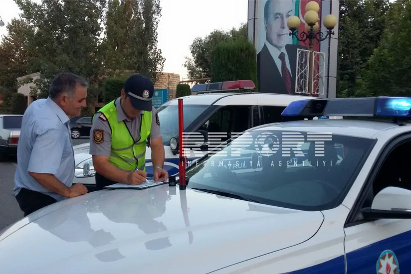 ​Ağdaş yol polisinin keçirdiyi reyd zamanı 9 sürücü saxlanılıb