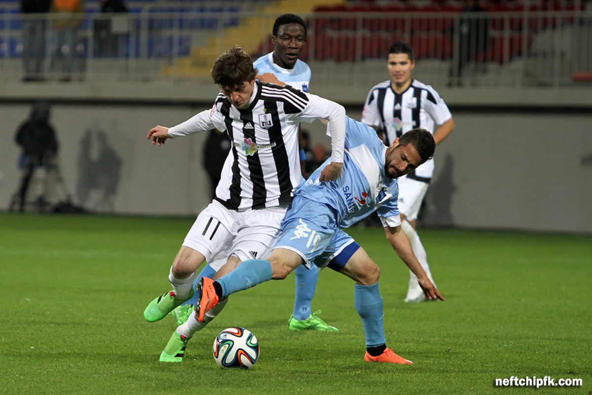 Сегодня Нефтчи встретится с Зиря