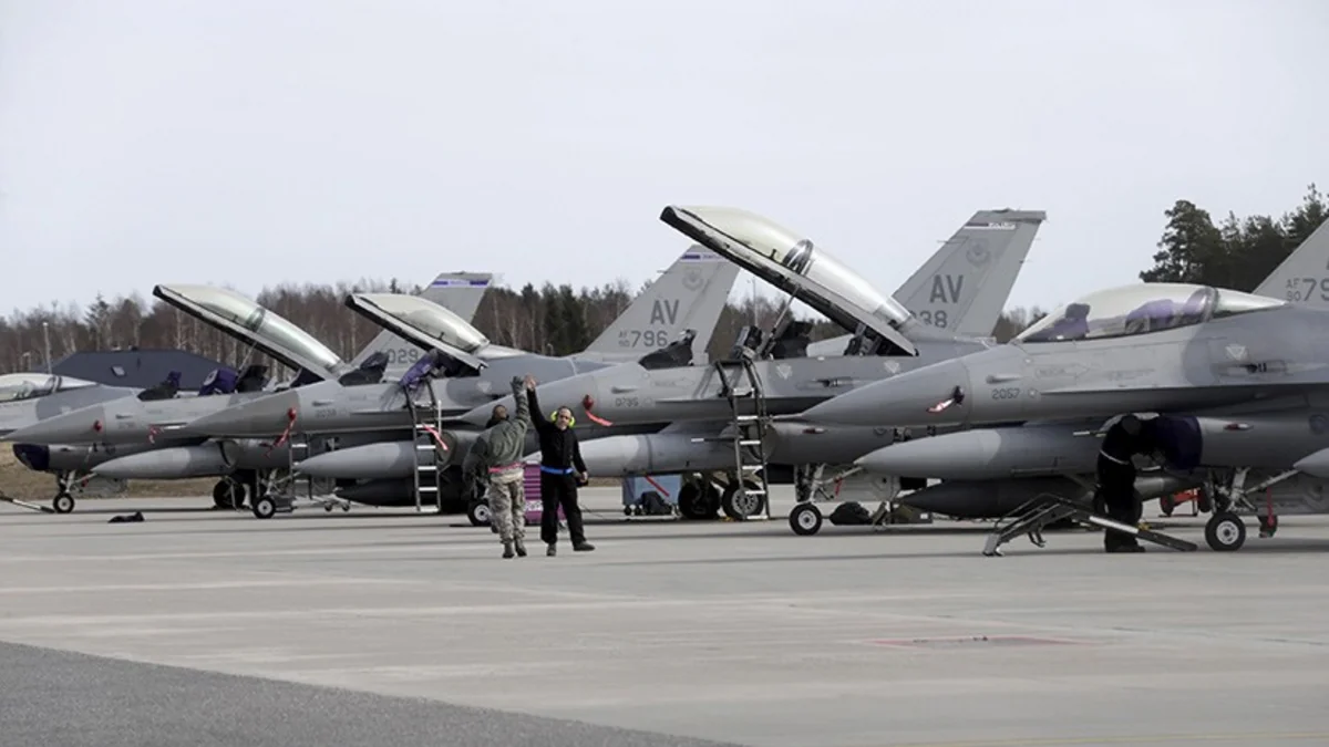 ABŞ qoşunlarını çıxaranadək Suriyaya hava hücumlarını davam etdirəcək