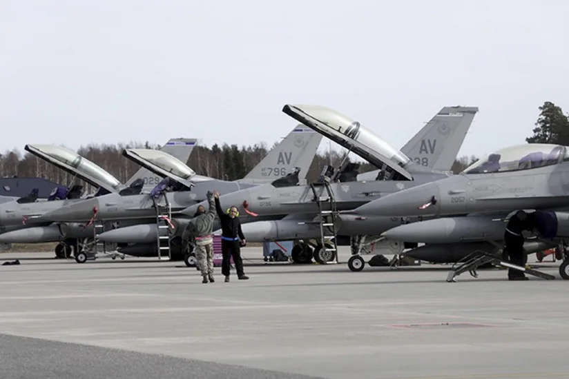 ABŞ qoşunlarını çıxaranadək Suriyaya hava hücumlarını davam etdirəcək