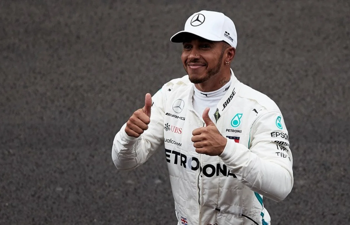 Mercedes Formula 1 üzrə Azərbaycan Qran Prisinin qalibi ilə yeni müqavilə imzalayıb