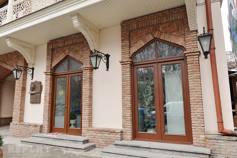 ​Дом-музей и могила Мирзы Фатали Ахундова - ФОТОРЕПОРТАЖ