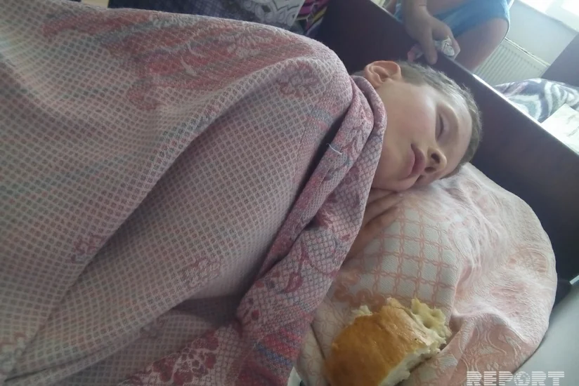 Найденный в лесу в Губинском районе ребенок передан родителям - ВИДЕО