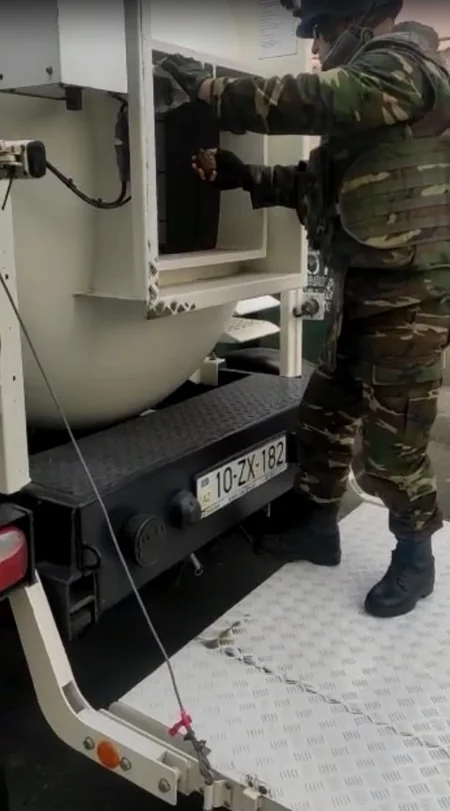 Bakıda dəmir yolu keçidində qumbara tapılıb