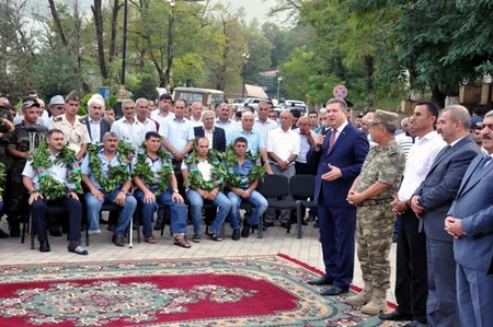 Lerikdə aprel döyüşlərində iştirak edənlərin bir qrupu ilə görüş keçirilib