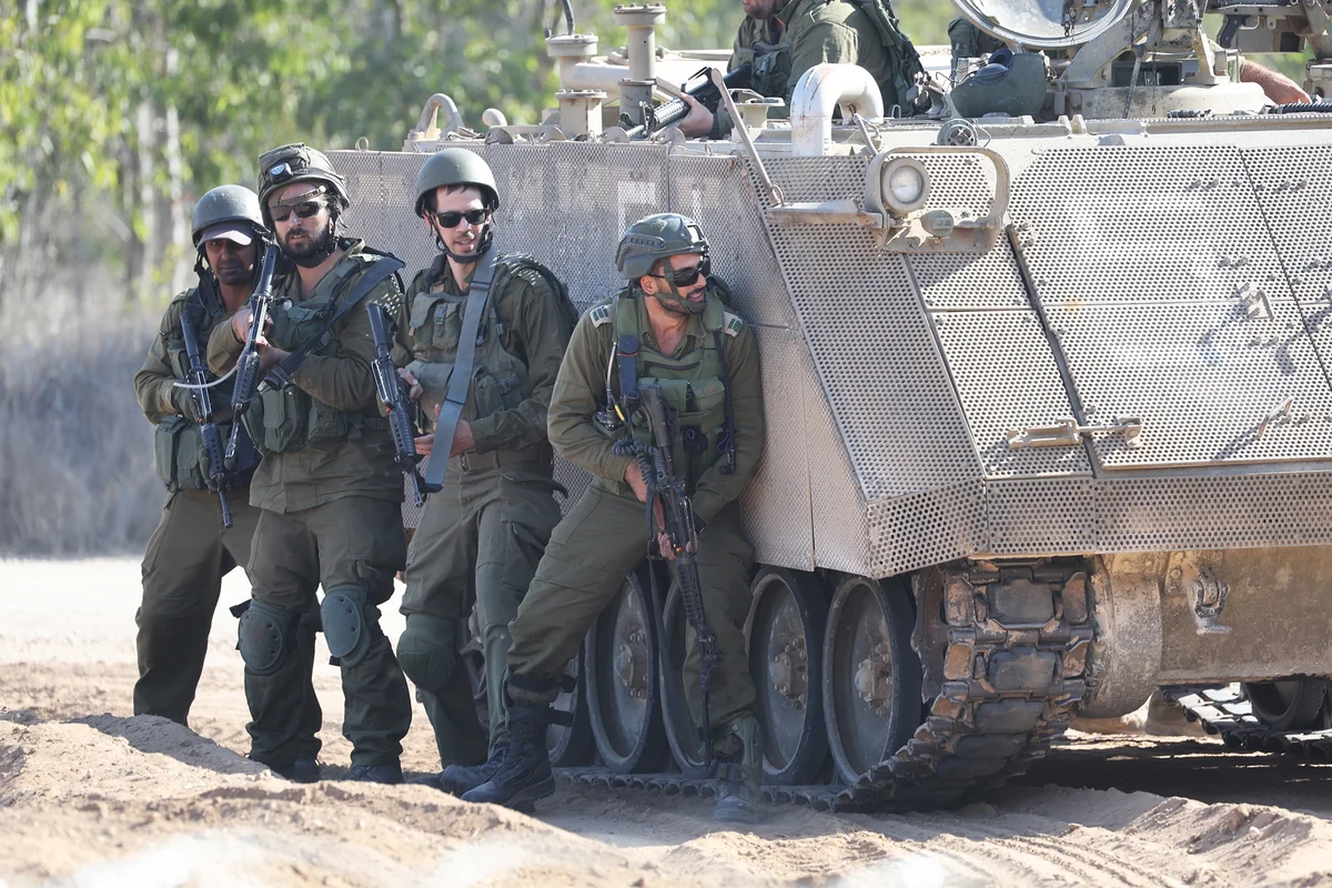 Hamas militants clash with IDF forces in south of Gaza City