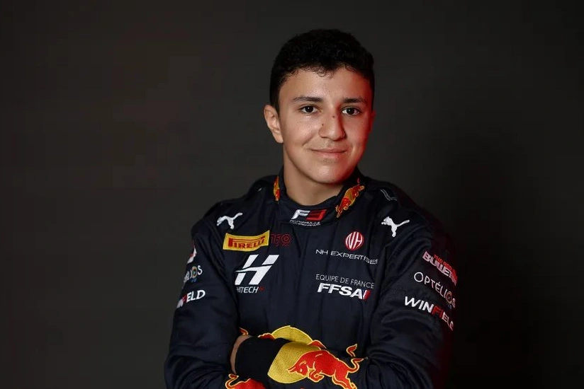 Əlcəzairəsilli pilot Formula 1 komandası ilə müqavilə bağlayıb