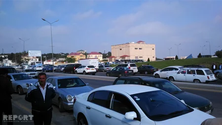 Bakı-Sumqayıt yolunda sıxlıq yaranıb