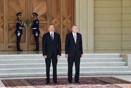 Türkiyə Prezidentinin rəsmi qarşılanma mərasimi olub