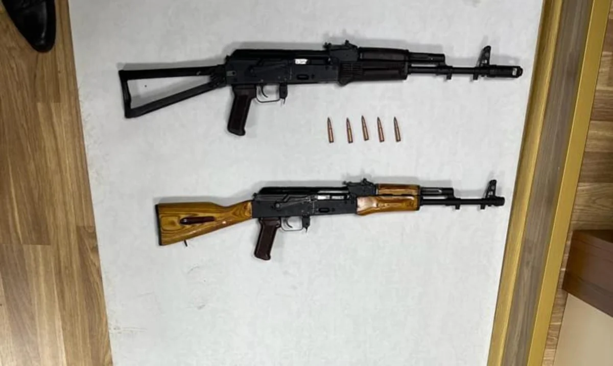 Lerikdə dağın yamacından silah-sursat aşkarlanıb