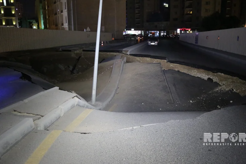 Bakının mərkəzində avtomobil yolu çöküb - FOTO - VİDEO - YENİLƏNİB