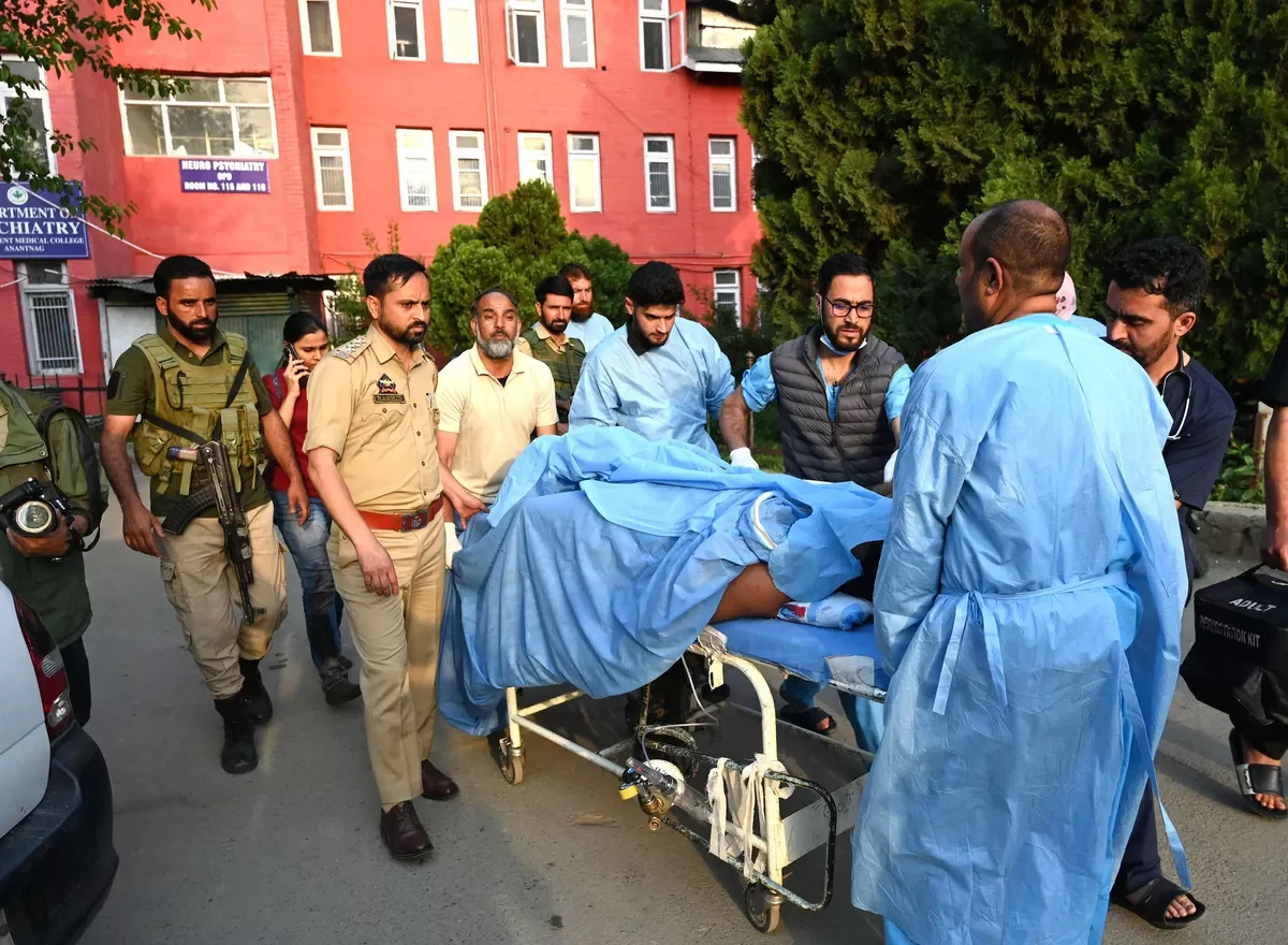 Hindistanda terror aktında ölən 26 nəfərin adları açıqlanıb