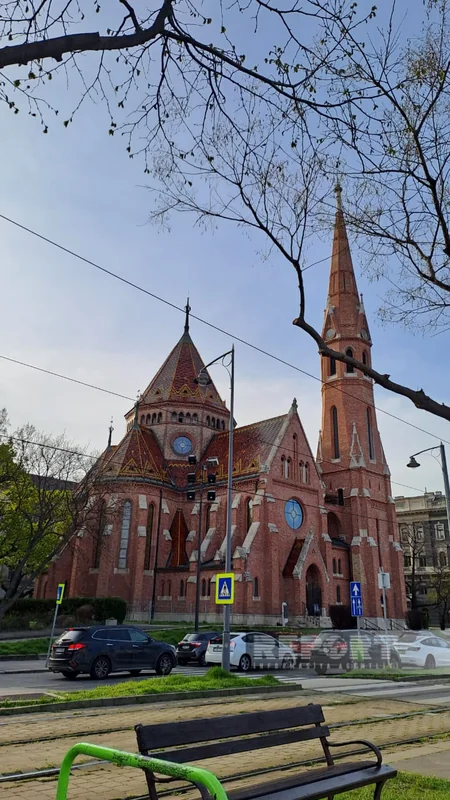 Avropada Ayasofya kimi kilsədən məscidə çevrilən ibadətxana - REPORTAJ