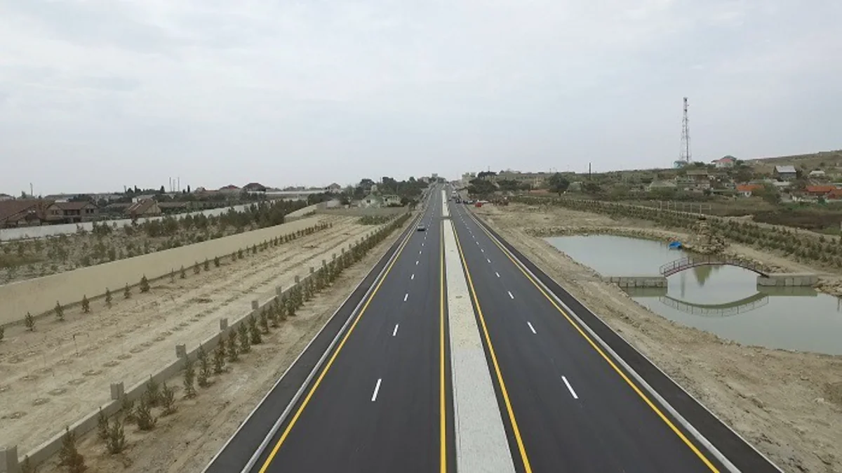 Qala-Pirallahı avtomobil yolunun 1 km-lik hissəsi yenidən qurulub