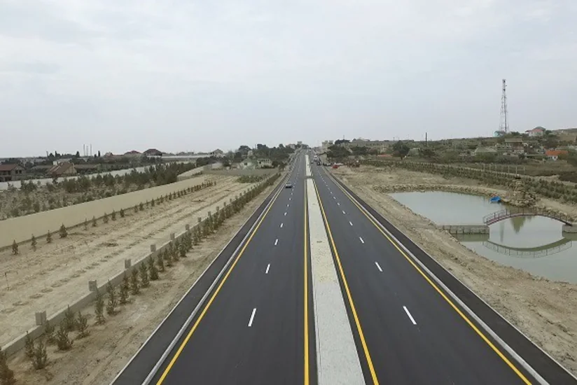 Qala-Pirallahı avtomobil yolunun 1 km-lik hissəsi yenidən qurulub