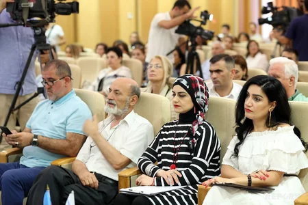 AMEA-nın Mərkəzi Elmi Kitabxanasında Milli Mətbuat Günü münasibətilə tədbir keçirilib