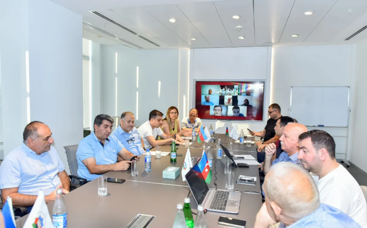 Mahir Məmmədov Bakıda, regionlarda və xaricdə yaşayan azərbaycanlı məşqçilərlə görüşüb