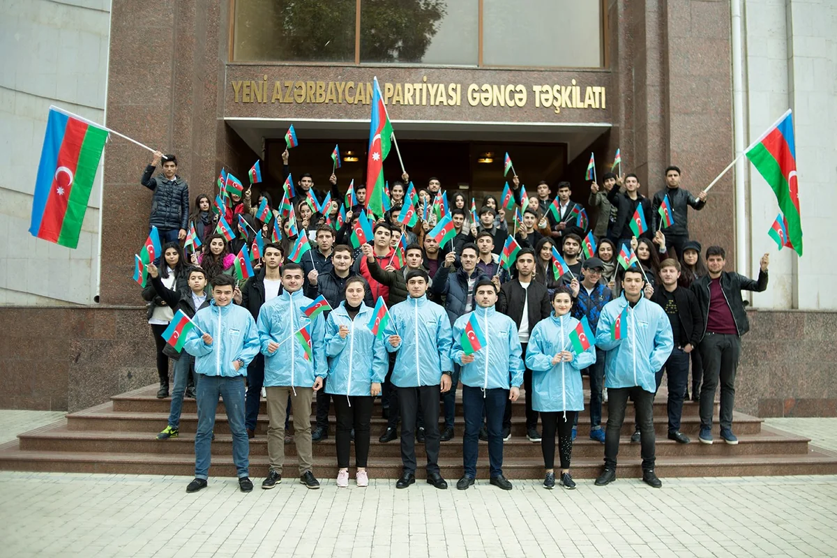 YAP Gəncədə yürüş təşkil edib