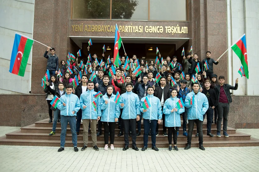 YAP Gəncədə yürüş təşkil edib