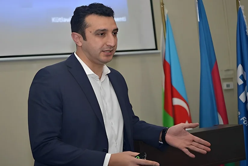 “Qarabağ”ın sabiq qapıçısı:  Ayaksla oyunda Romaonun aldığı qırmızı vərəqə bütün şansları puç etdi