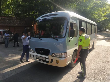 В Губе проверили туристические автобусы