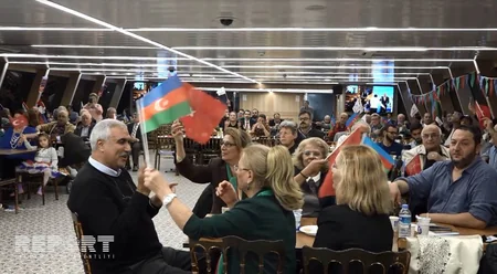 Türkiyədəki azərbaycanlılar Müstəqillik günü münasibətilə tədbir keçiriblər - FOTO - VİDEO